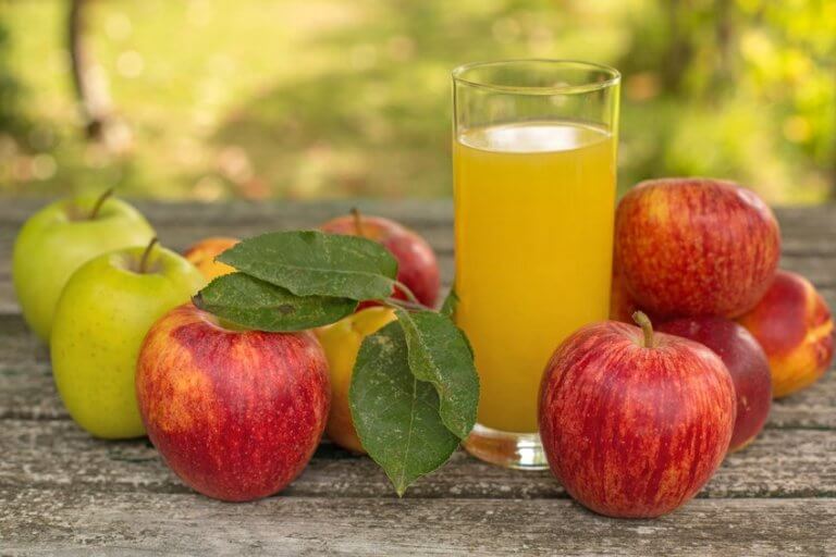 Tout savoir sur le jus de pomme maison : recette, stérilisation et conservation