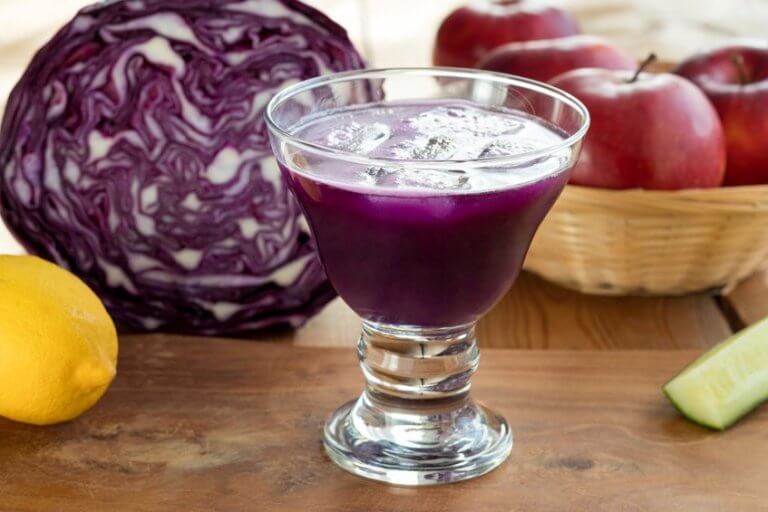 Le jus de chou rouge : recette, préparation et bienfaits